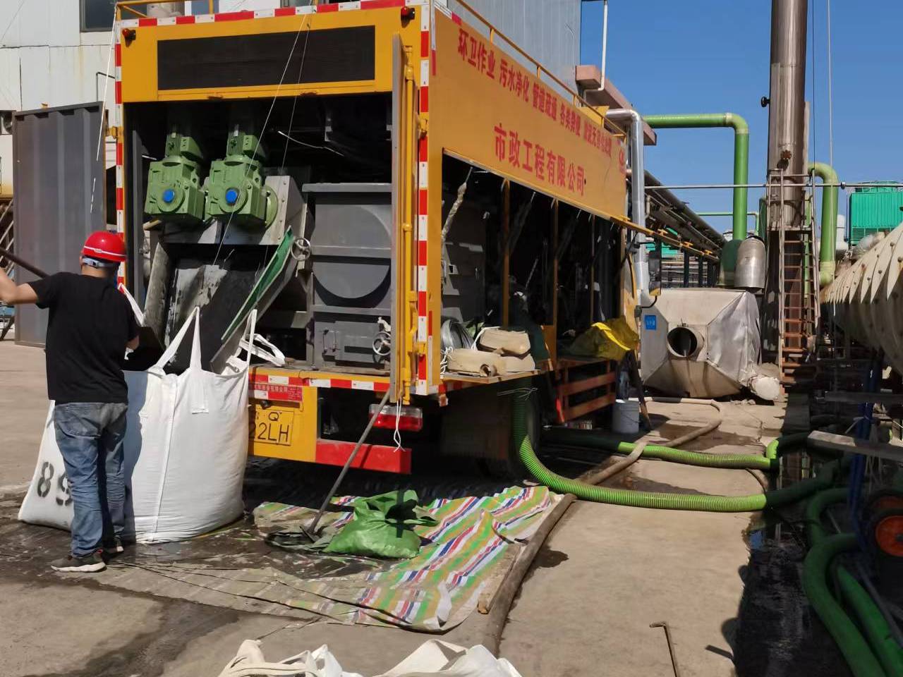 雨花台淤泥压干处理